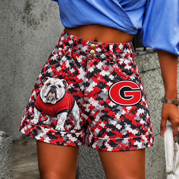 Athens Digital Camo Cuffed Shorts - Close Up